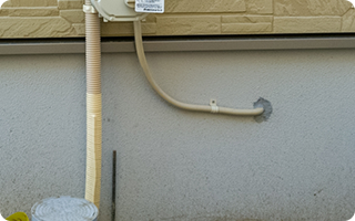 基礎の配管周り